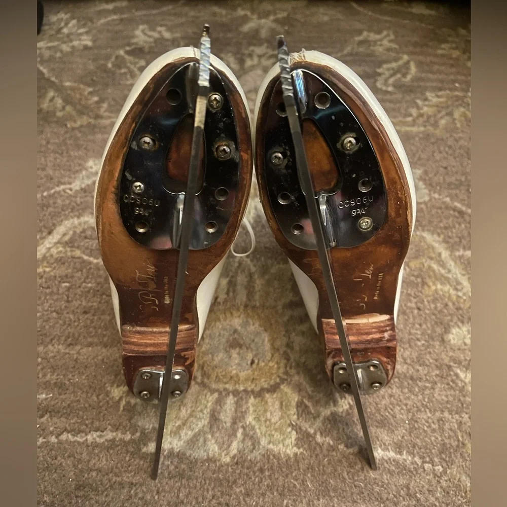 Women’s Vintage S.P. Teri Professional Ice Skates - Picture 3 of 7
